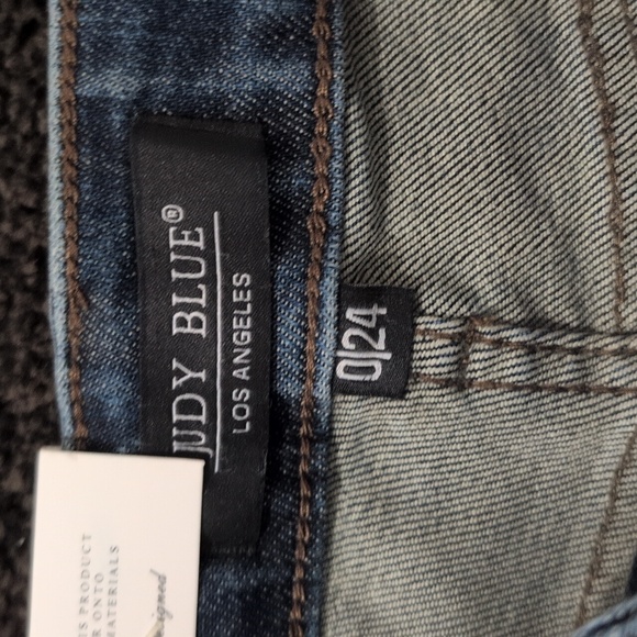 NEW Judy Blue Tummy Control Skinny Jeans - Picture 2 of 6